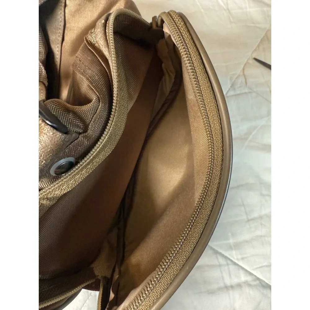 Verdi Brown Nylon Duffel Carry On Travel Bag w/ Shoulder‎ Strap & Duffle Bag (2)